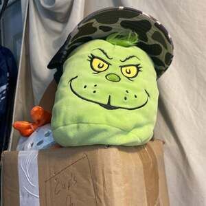 Aurora Dr. Seuss The Grinch Mallow 7" Green Plush Stuffed Animal